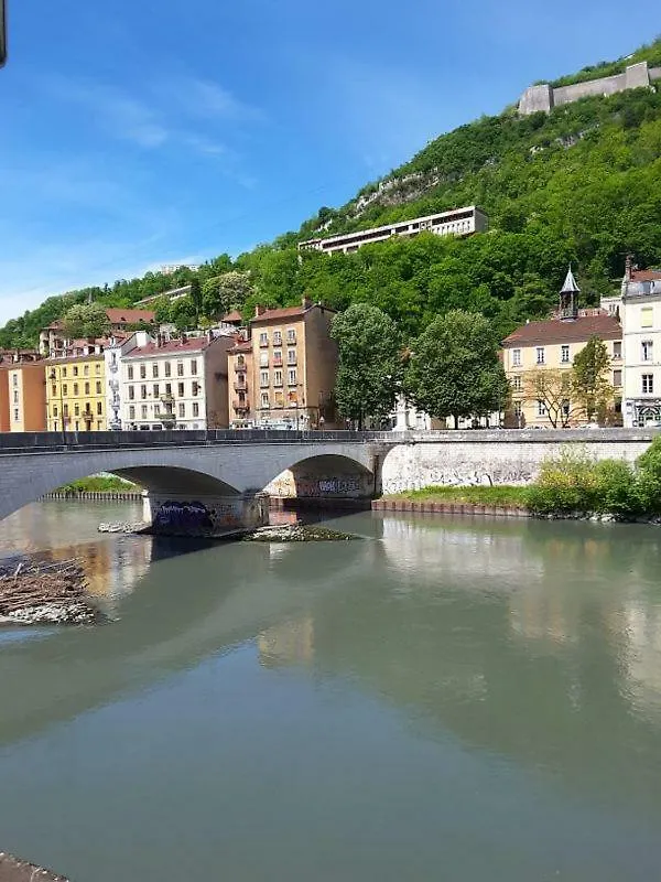 Maison Et Jardin Sur La Quai De L'Isere Villa Grenoble Holiday home
